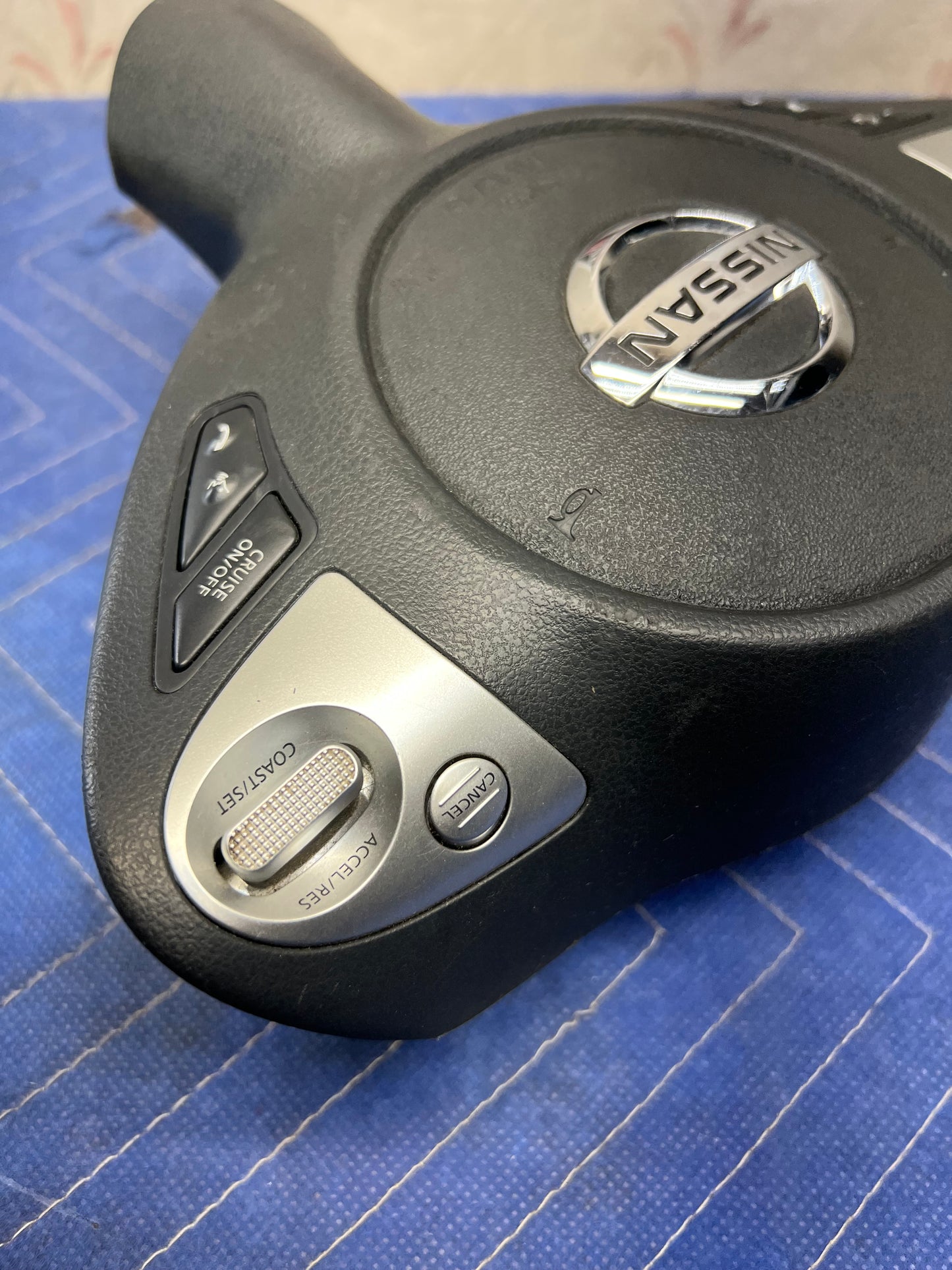2016-2019 Nissan Sentra Air Bag Driver Wheel Airbag OEM