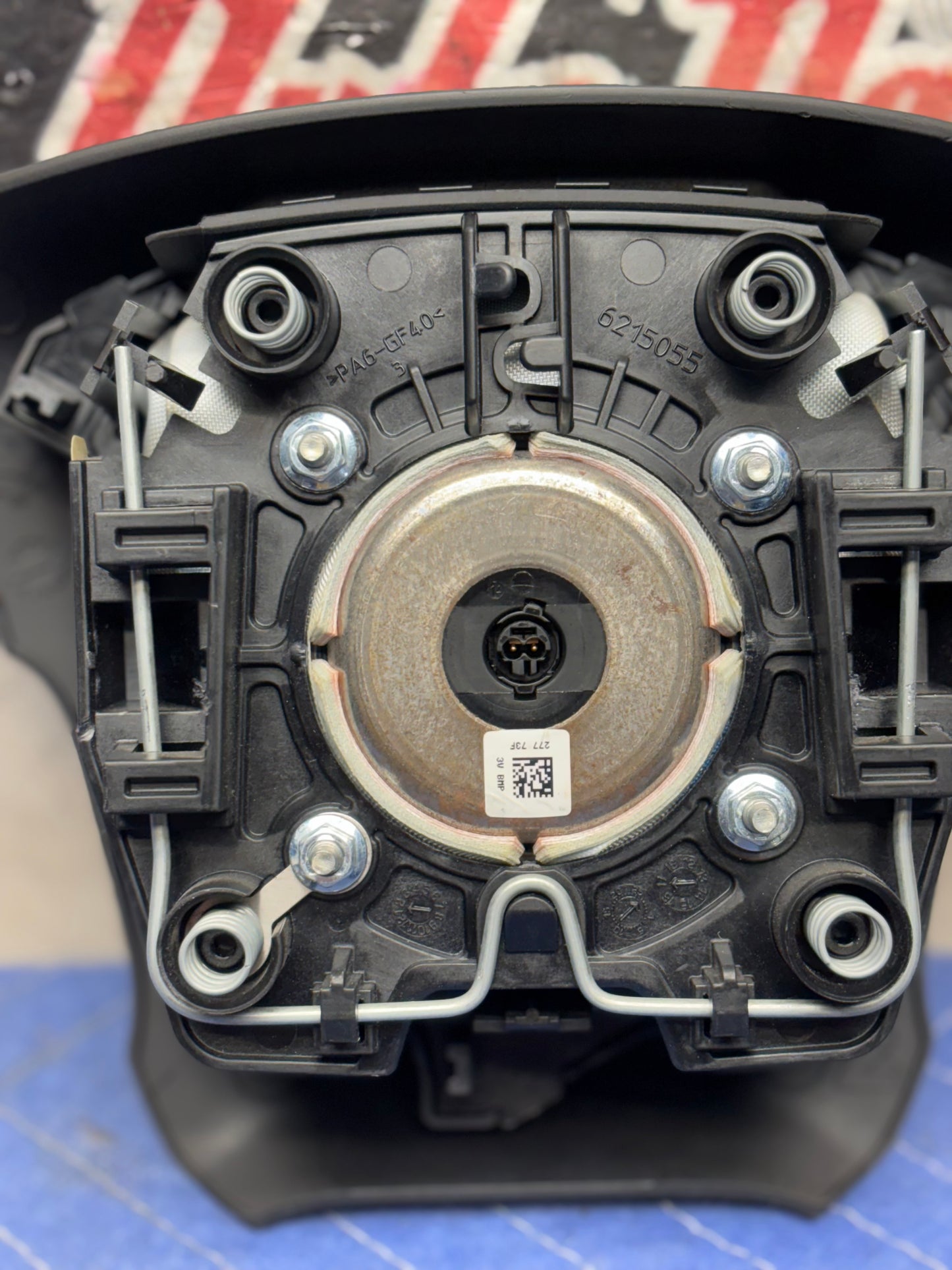 2015-2019 Chevrolet Silverado 2500 3500 HD Steering Wheel Airbag 23204337-84057069