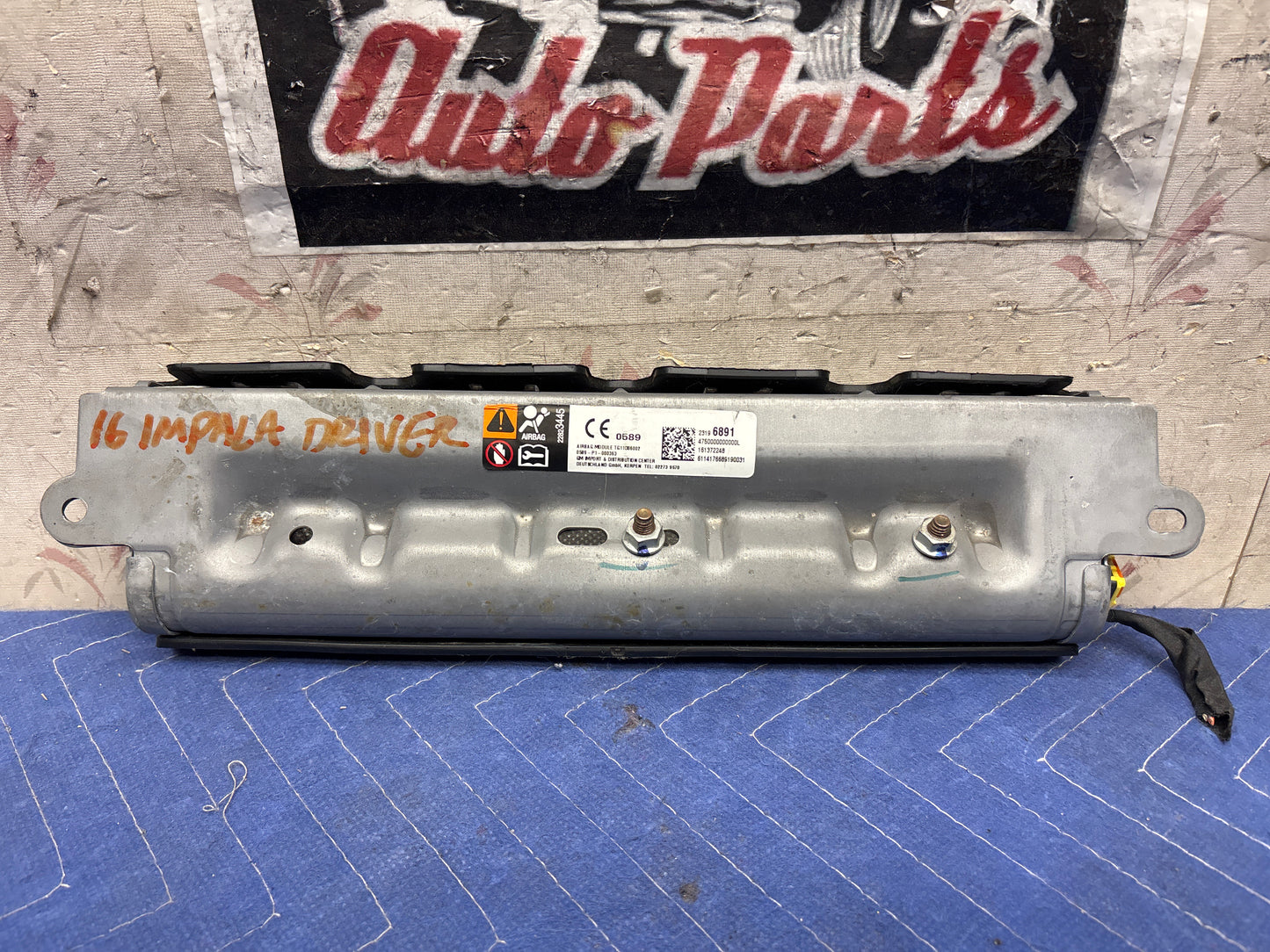 2014-2016 Chevrolet impala driver knee airbag (23196891)