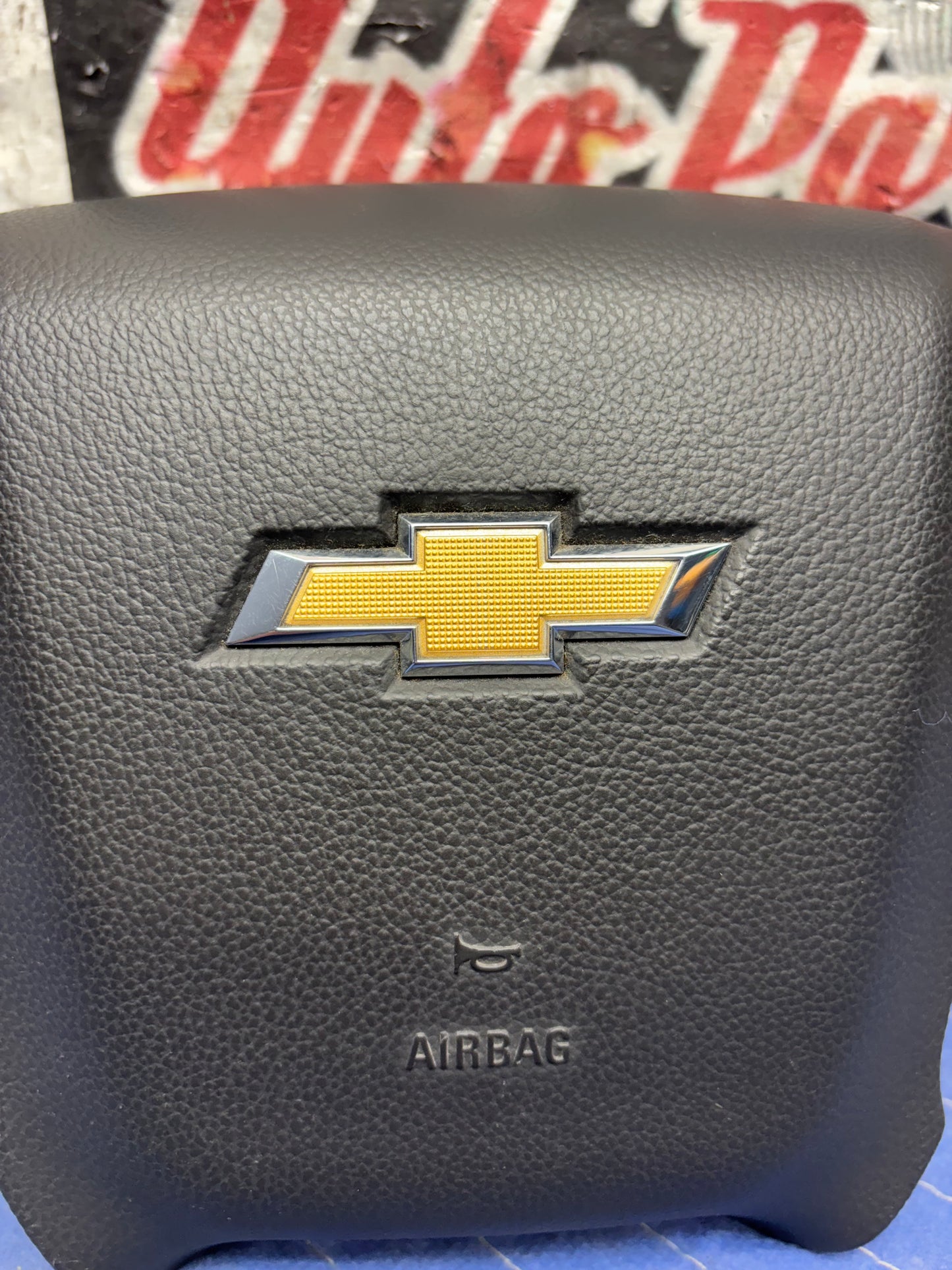 2015-2019 Chevrolet Silverado 2500 3500 HD Steering Wheel Airbag 23204337-84057069