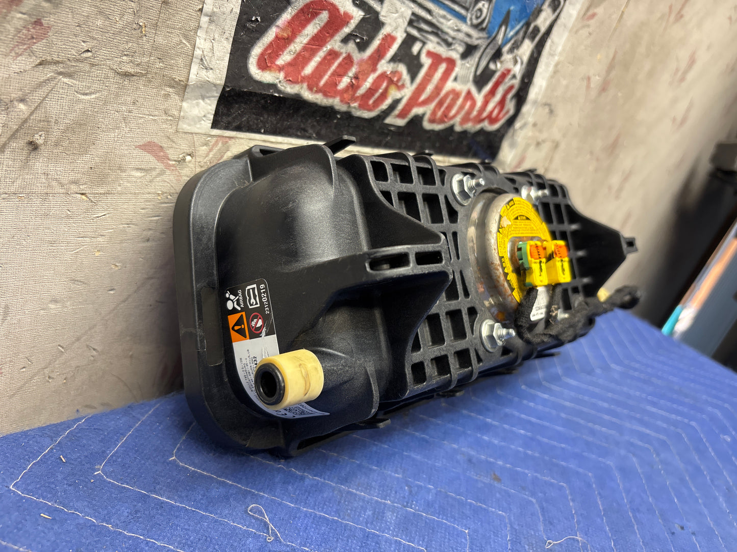 2014-2018 CHEVROLET SILVERADO PASSENGER DASHBOARD AIRBAG (23121207)