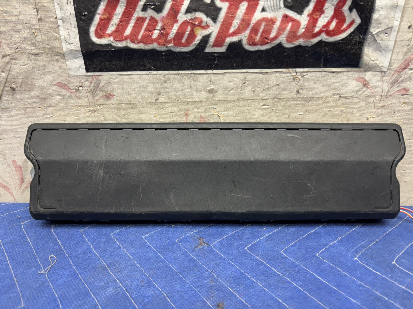 2014-2016 Chevrolet Impala passenger knee airbag (23196892)