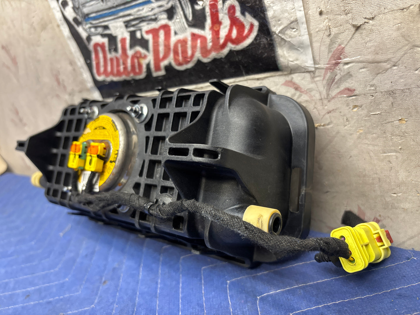 2014-2018 CHEVROLET SILVERADO PASSENGER DASHBOARD AIRBAG (23121207)