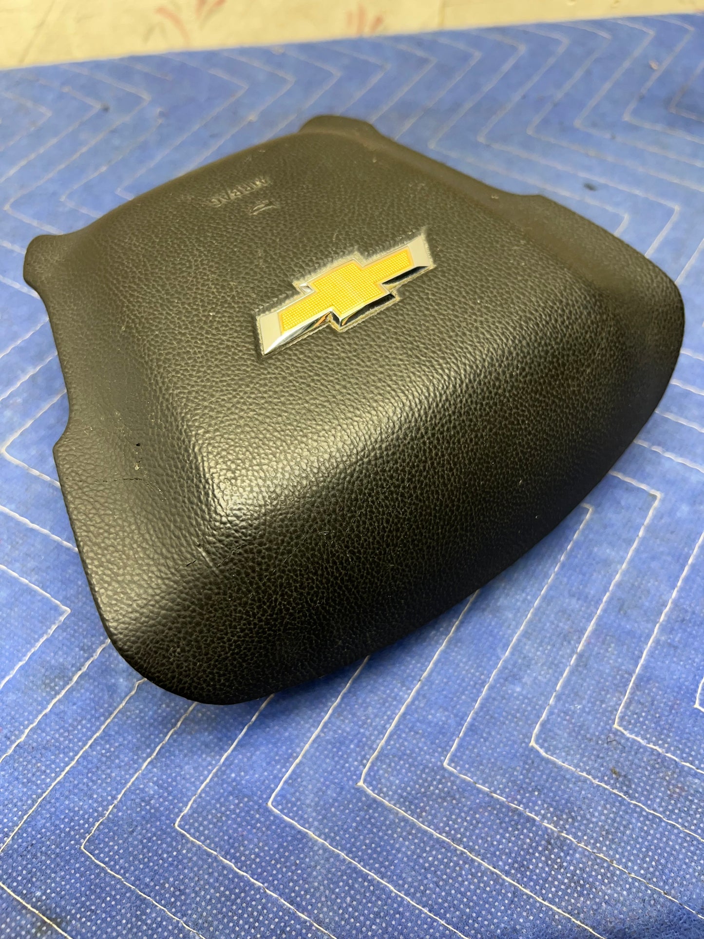 2015-2019 Chevrolet Silverado 2500 3500 HD Steering Wheel Airbag 23204337-84057069