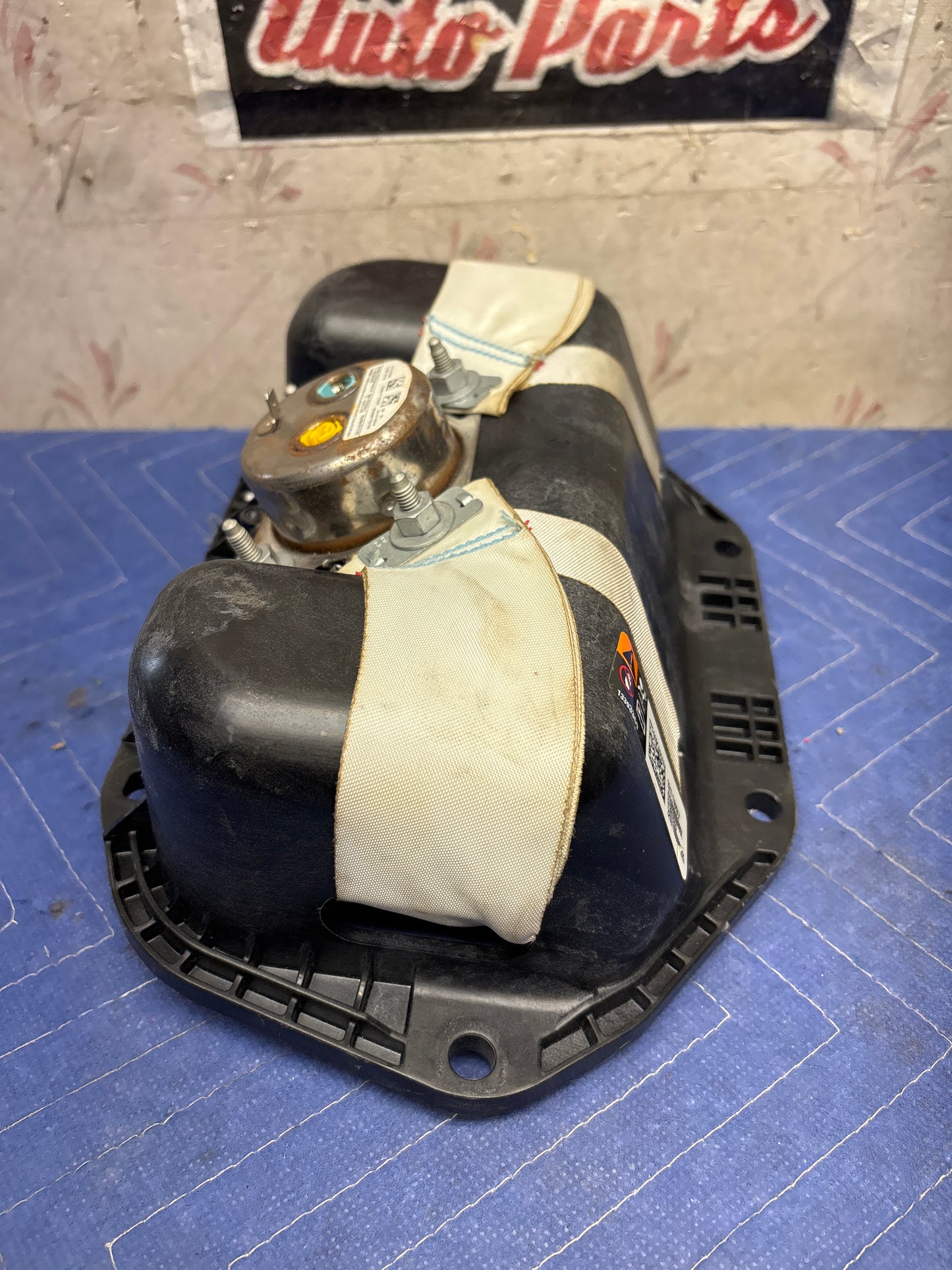2014-2020 CHEVROLET IMPALA PASSENGER DASH AIRBAG (23171897)