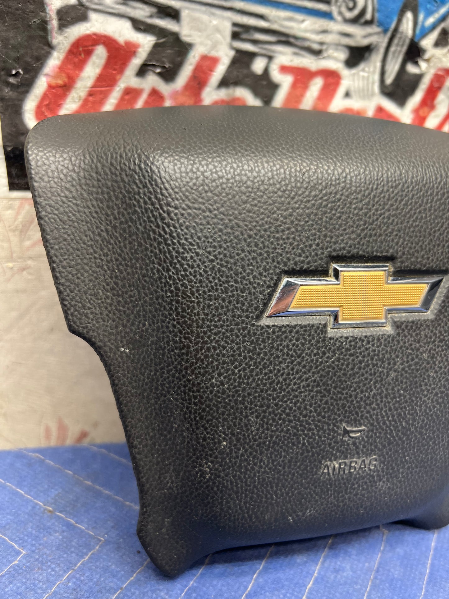 2015-2019 Chevrolet Silverado 2500 3500 HD Steering Wheel Airbag 23204337-84057069
