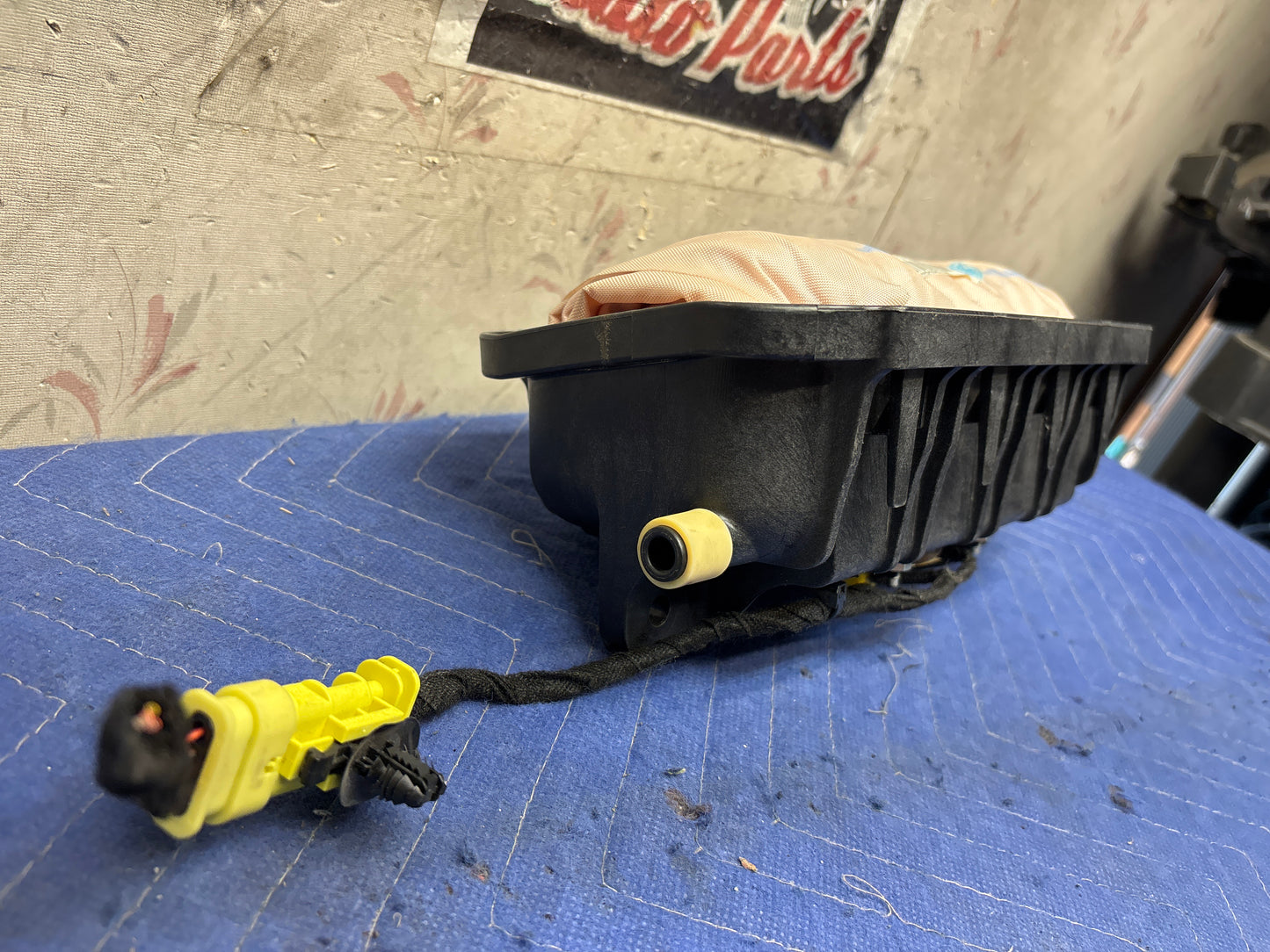 2014-2018 CHEVROLET SILVERADO PASSENGER DASHBOARD AIRBAG (23121207)