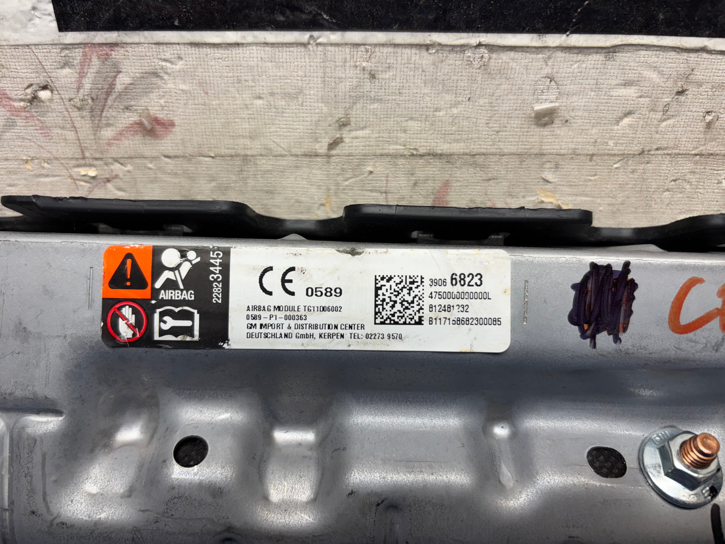 2016-2017 Chevrolet Cruze passenger knee airbag (39066823)