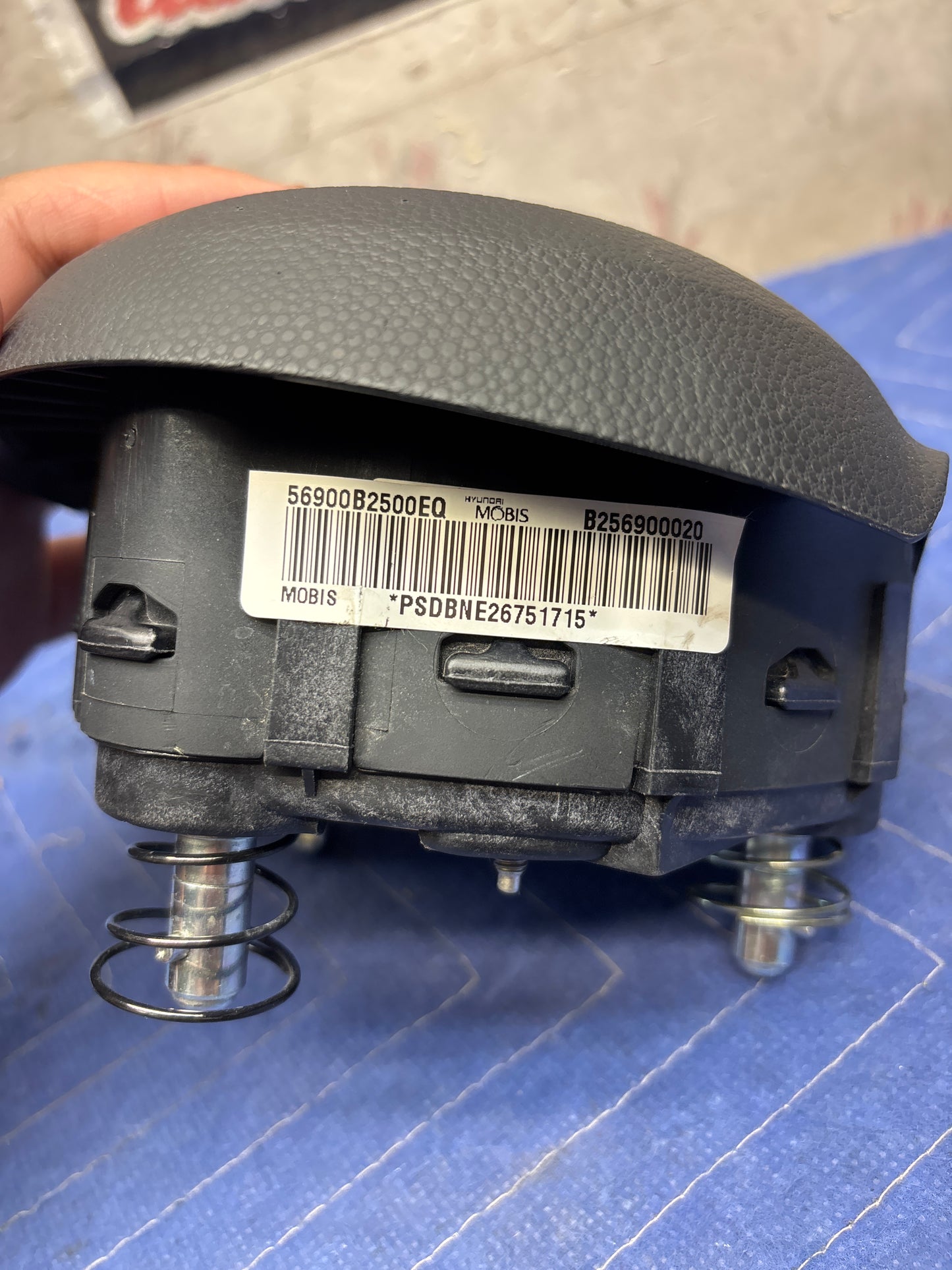 2014-2019 Kia Soul steering wheel airbag (b256900020)