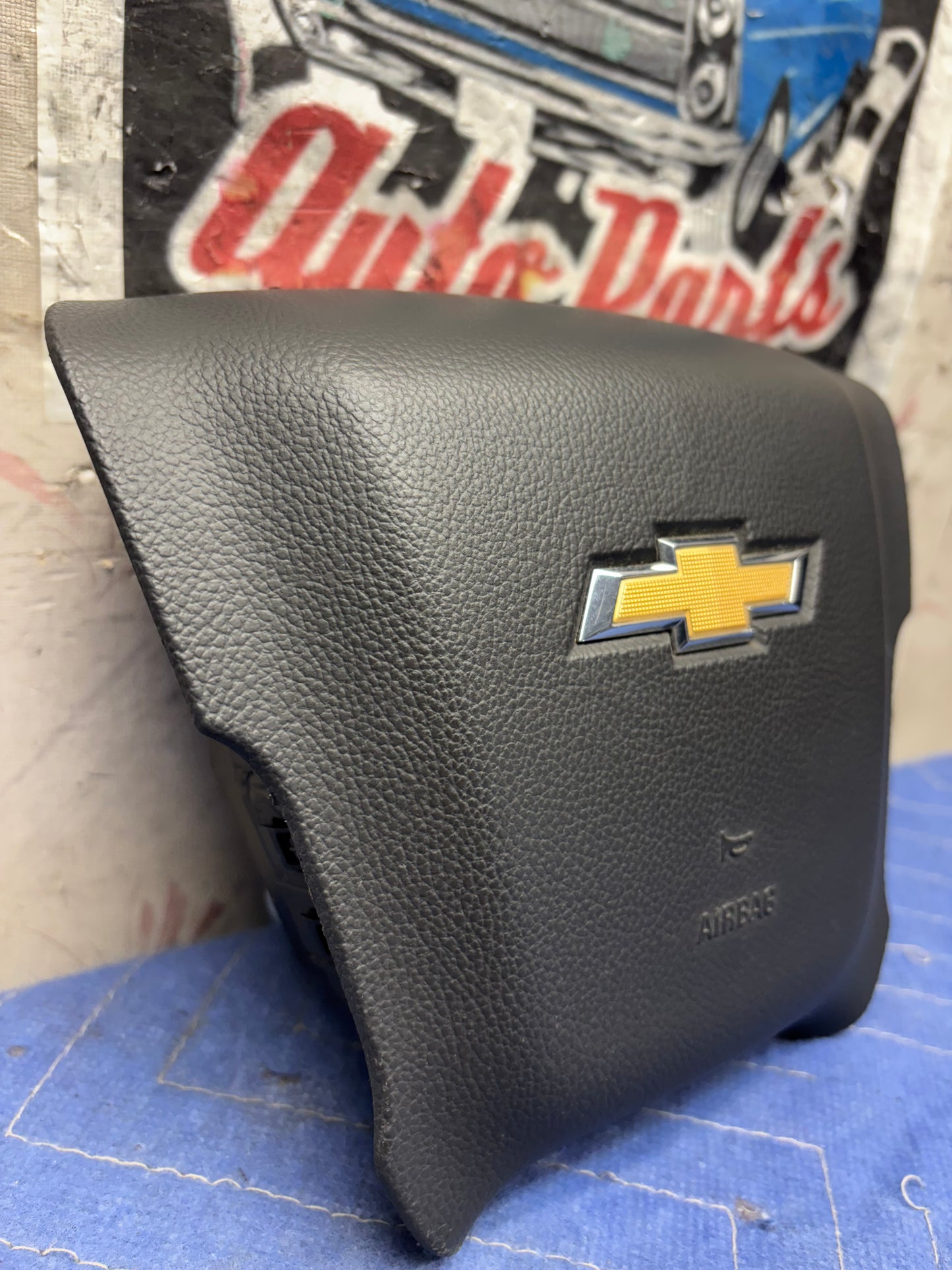 2015-2019 Chevrolet Silverado 2500 3500 HD Steering Wheel Airbag 23204337-84057069