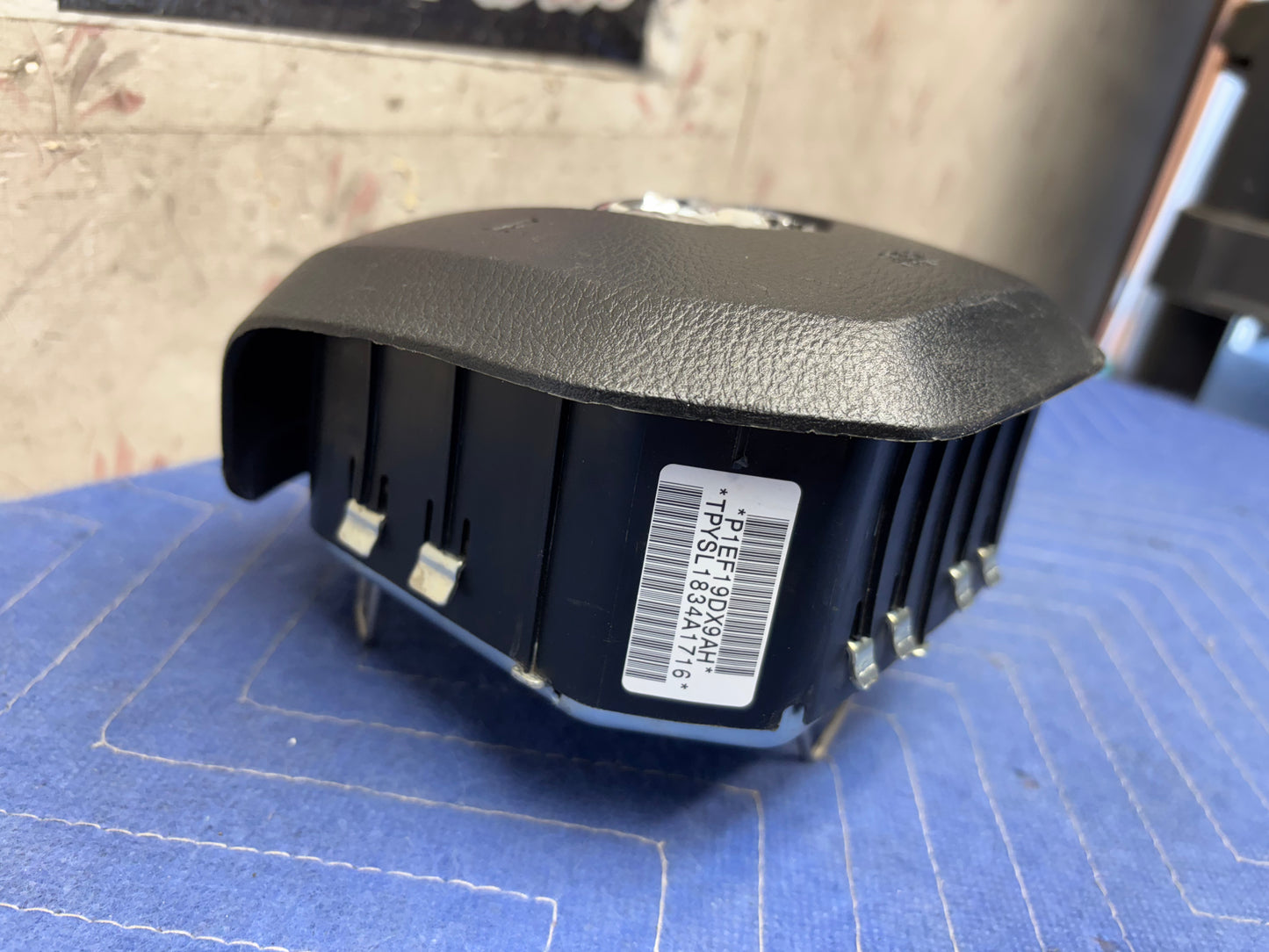 2013-2018 DODGE RAM 1500 STEERING WHEEL AIRBAG
