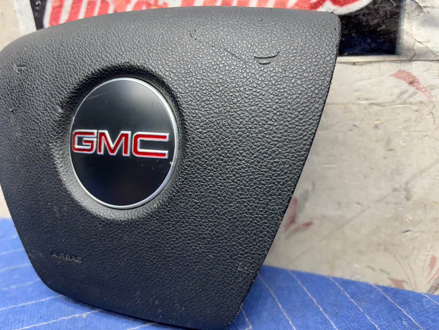 2007-2012 GMC ACADIA STEERING WHEEL AIRBAG (15813149)