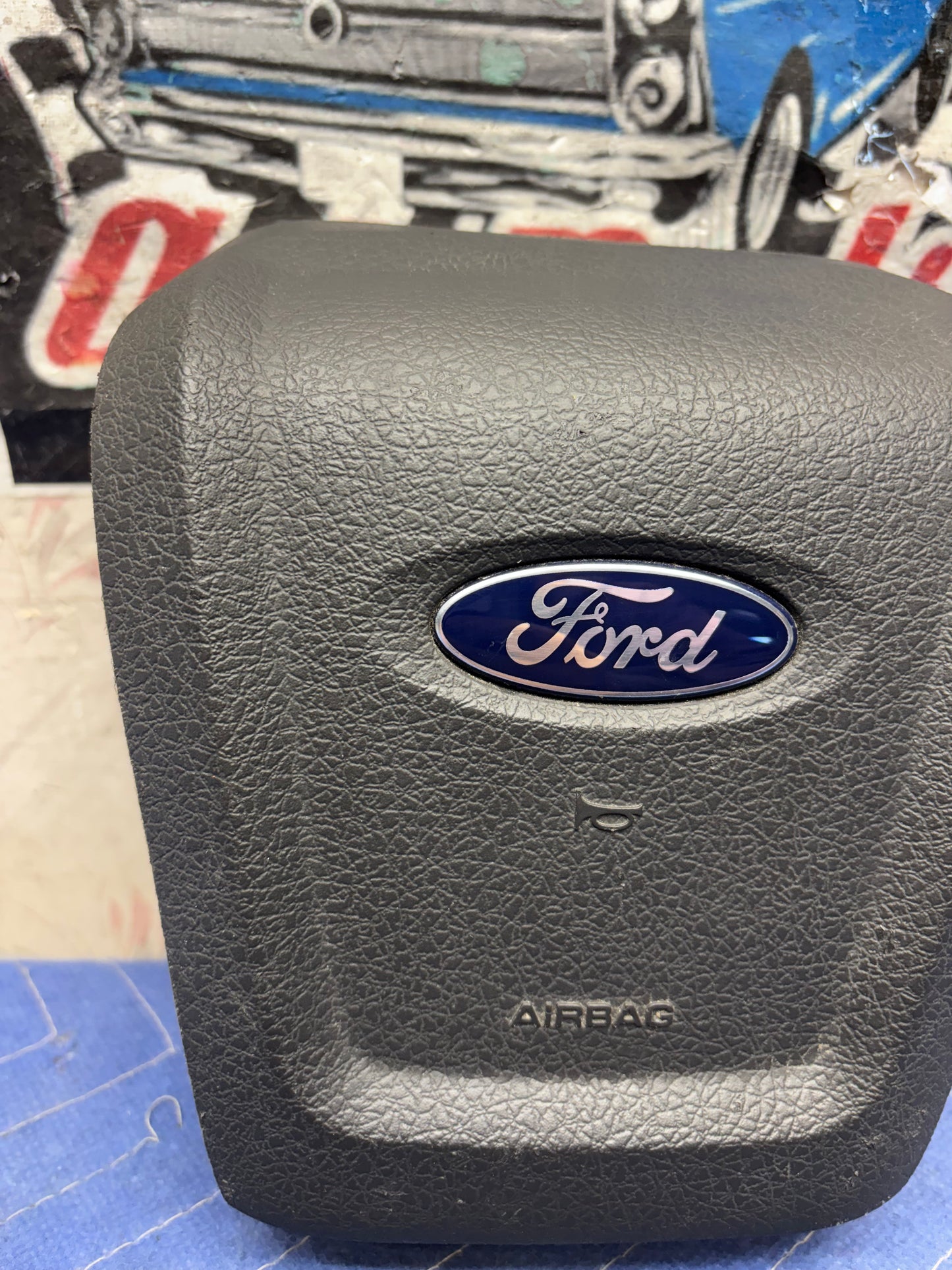 2009-2014 FORD F-150 STEERING WHEEL AIRBAG (BL34-15043B13-AA35B8)