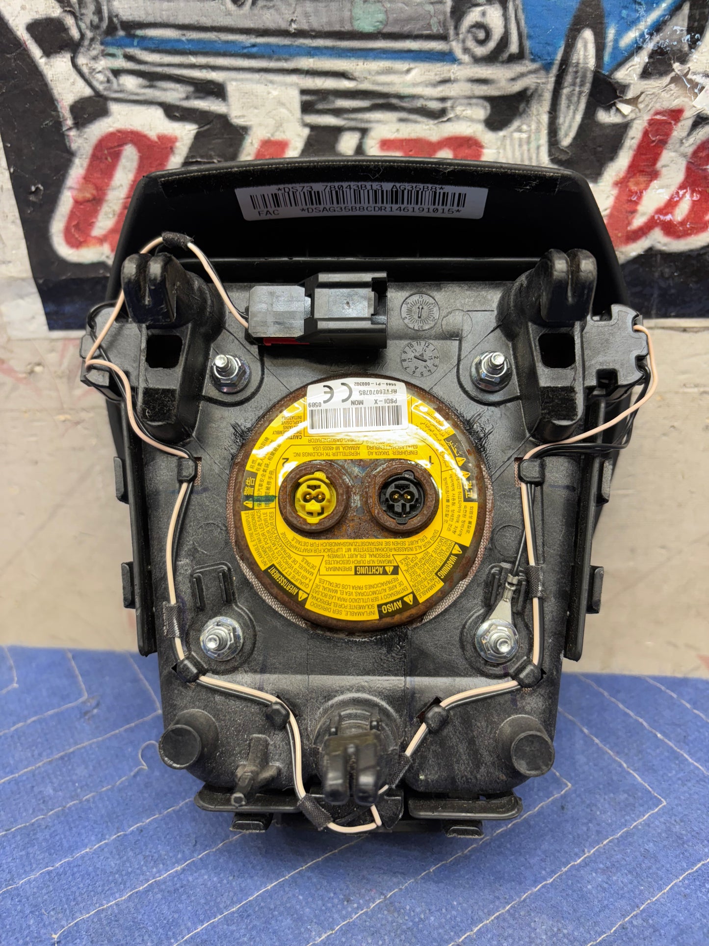 2013-2017 FORD FUSION STEERING WHEEL AIRBAG (DS73-78043b13-ag35b8)