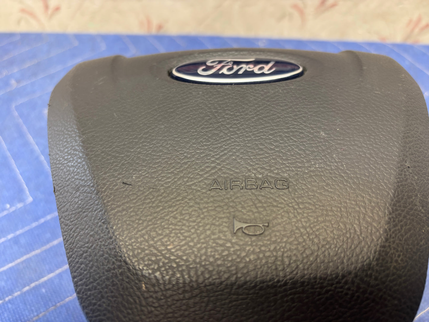2013-2017 FORD FUSION STEERING WHEEL AIRBAG (DS73-78043b13-ag35b8)