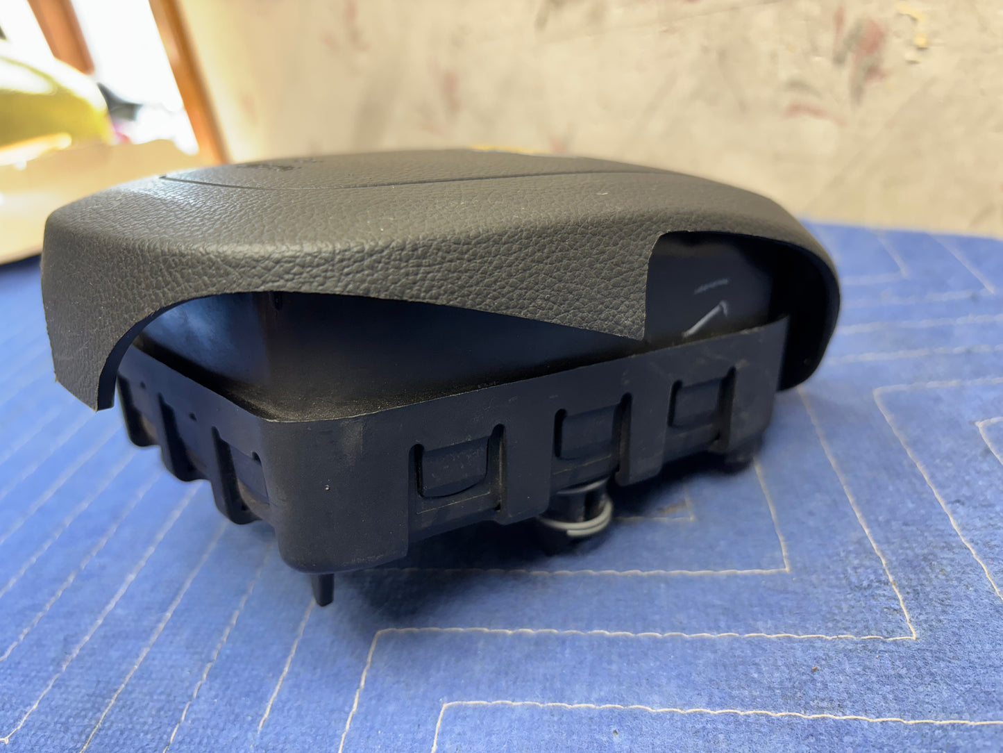 2012-2019 CHEVROLET SONIC STEERING WHEEL AIRBAG (95164025)