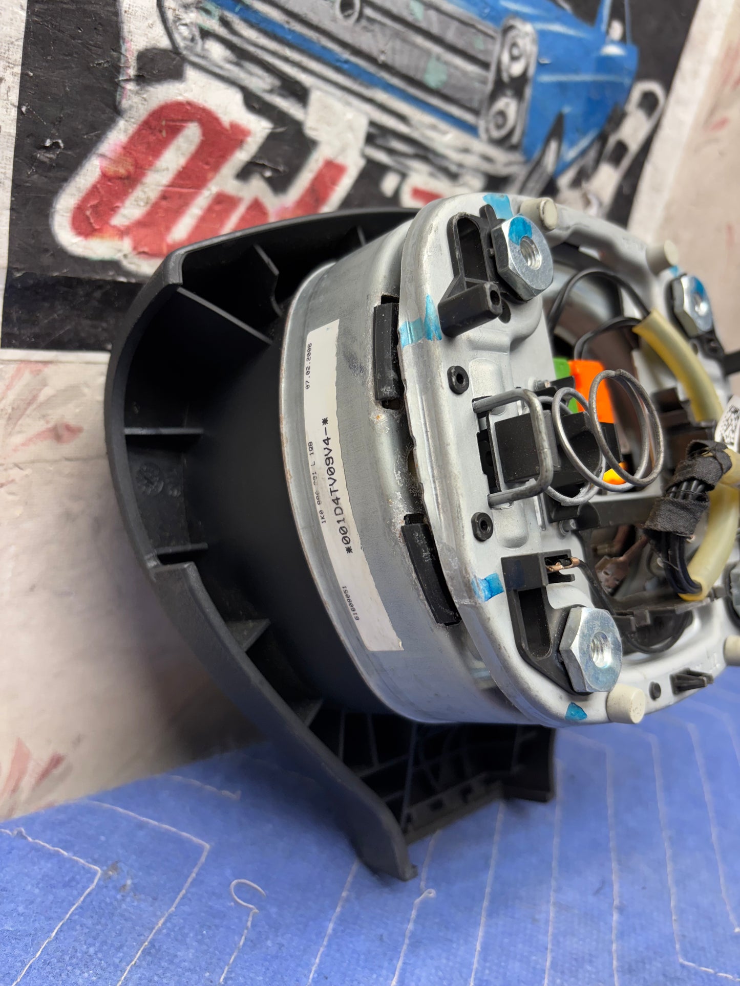 2009-2010 VOLKSWAGEN TIGUAN STEERING WHEEL AIRBAG