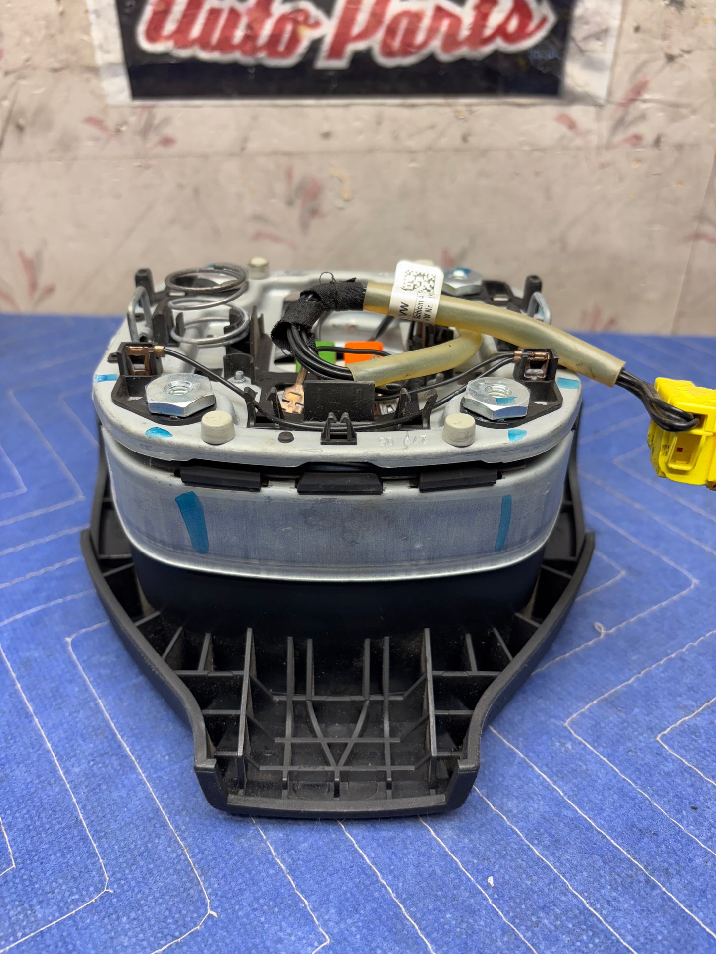 2009-2010 VOLKSWAGEN TIGUAN STEERING WHEEL AIRBAG