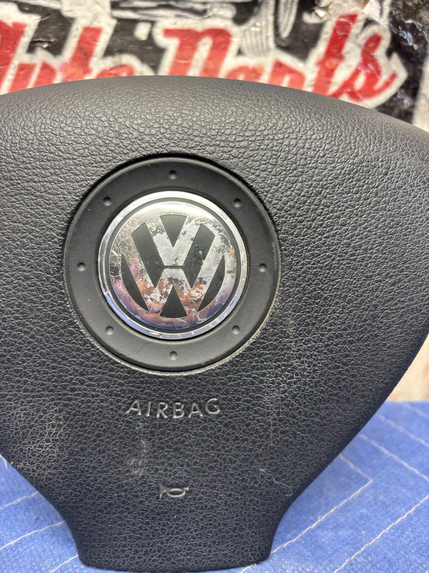 2009-2010 VOLKSWAGEN TIGUAN STEERING WHEEL AIRBAG