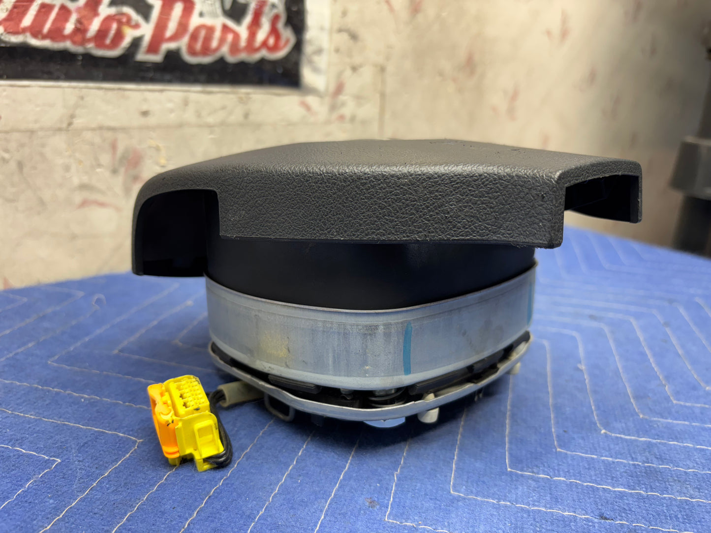 2009-2010 VOLKSWAGEN TIGUAN STEERING WHEEL AIRBAG