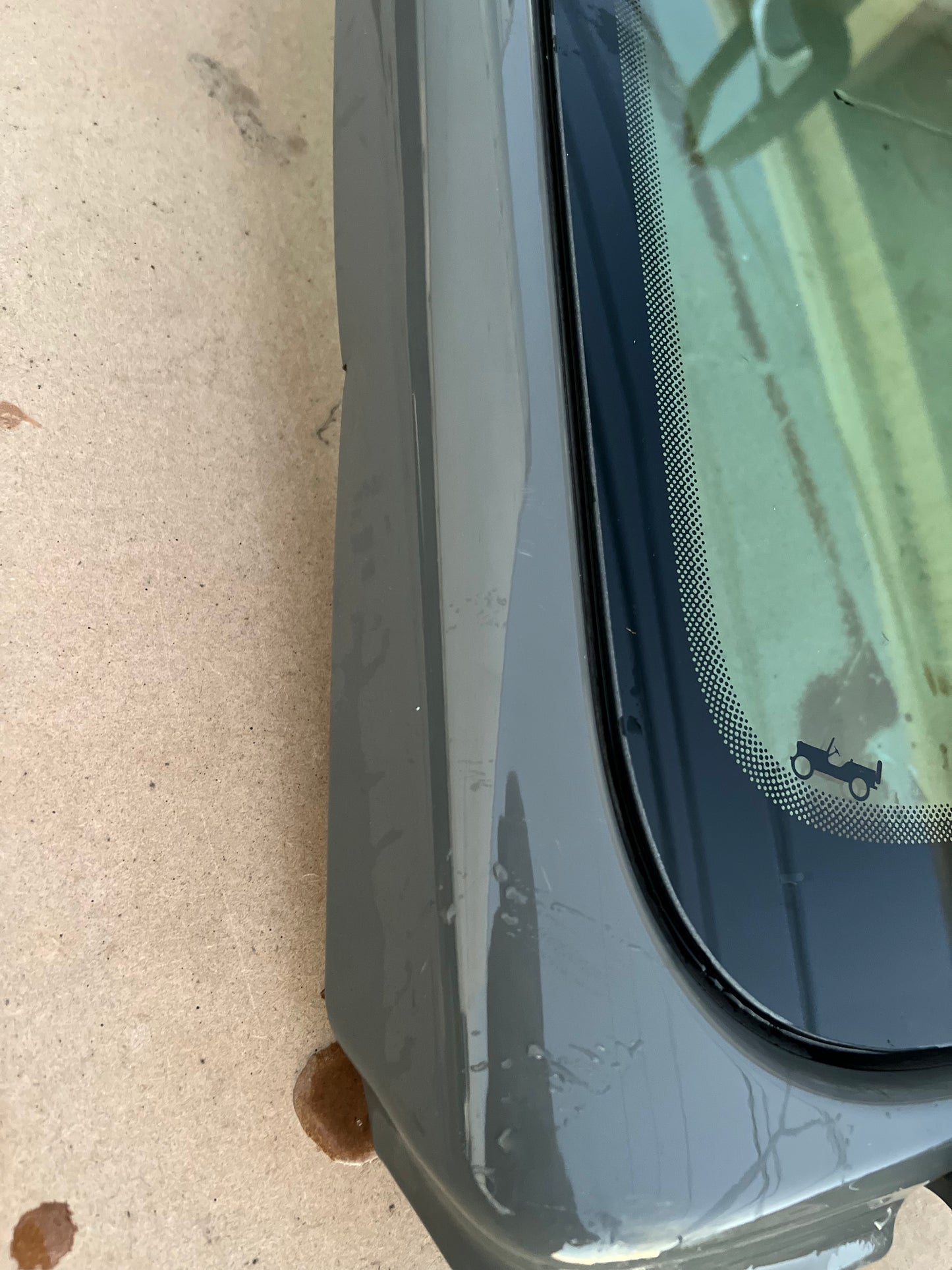 2018 2019 2020 2021 2022 2023 2024 Jeep Wrangler Gladiator Windshield Window with Frame Panel 68537256AB