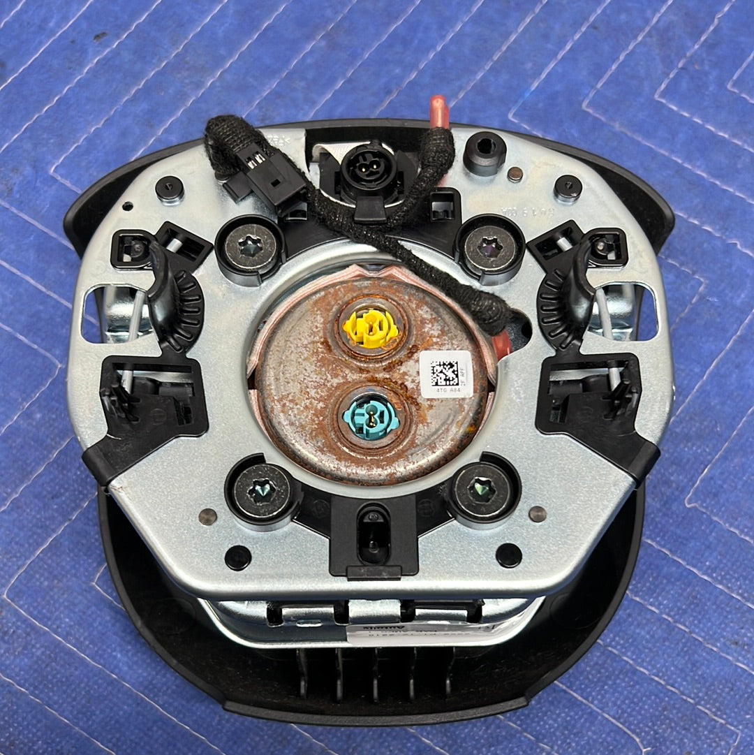 2019 2020 2021 2022 2023 Jeep Cherokee Airbag OEM P6DZ70DX9AG