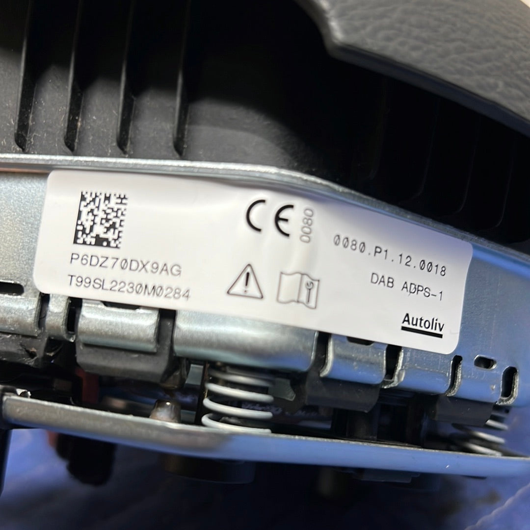2019 2020 2021 2022 2023 Jeep Cherokee Airbag OEM P6DZ70DX9AG
