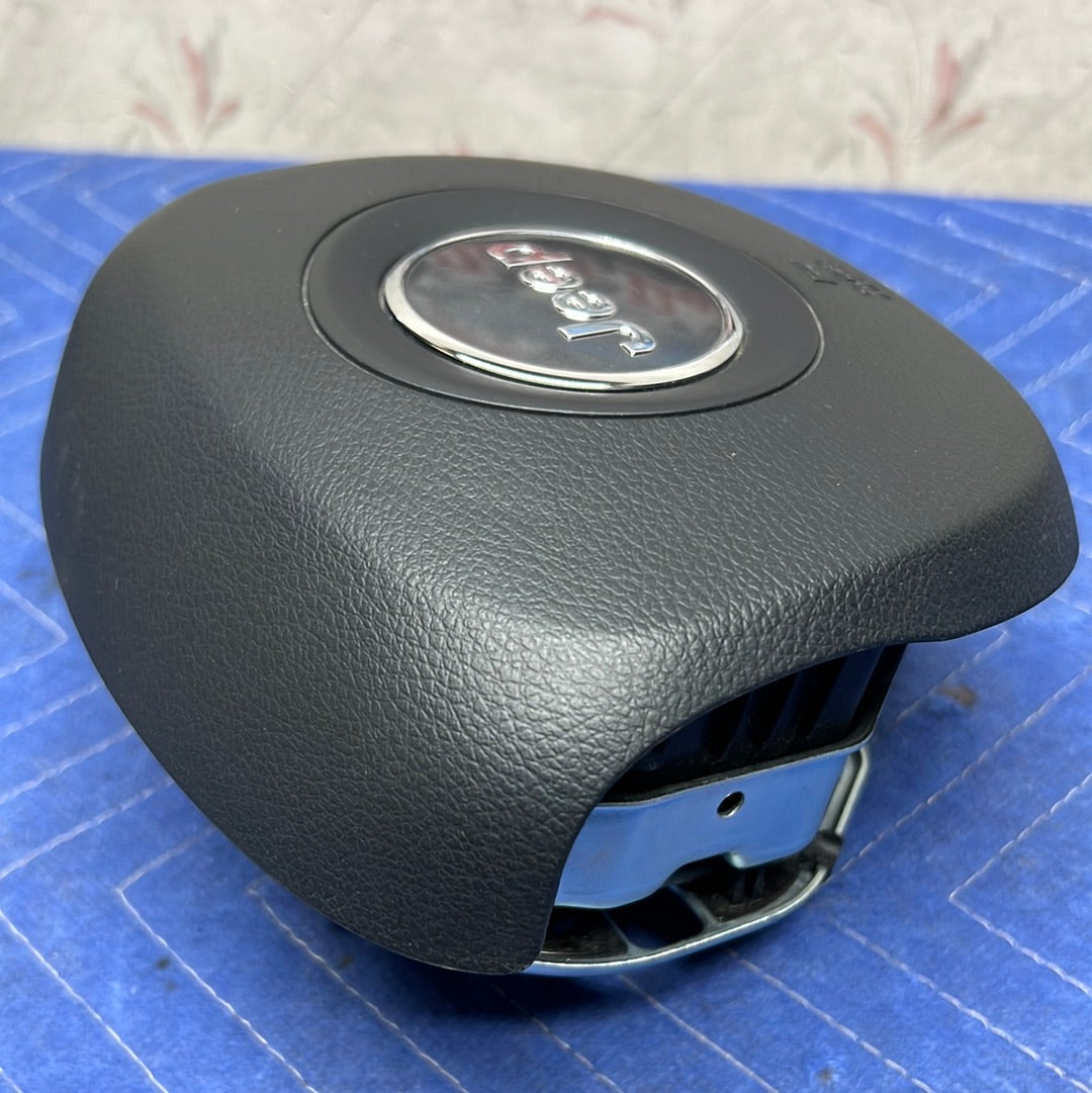 2019 2020 2021 2022 2023 Jeep Cherokee Airbag OEM P6DZ70DX9AG