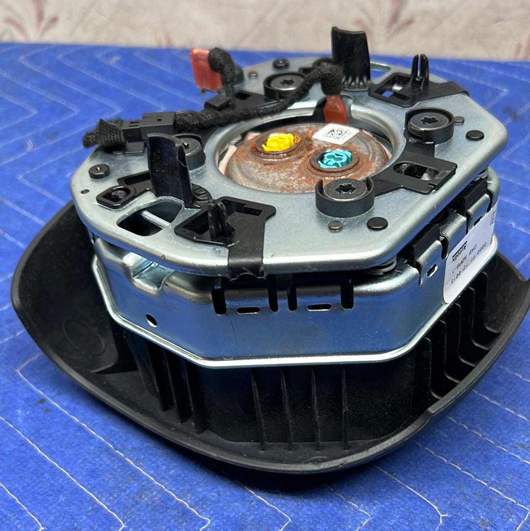 2019 2020 2021 2022 2023 Jeep Cherokee Airbag OEM P6DZ70DX9AG