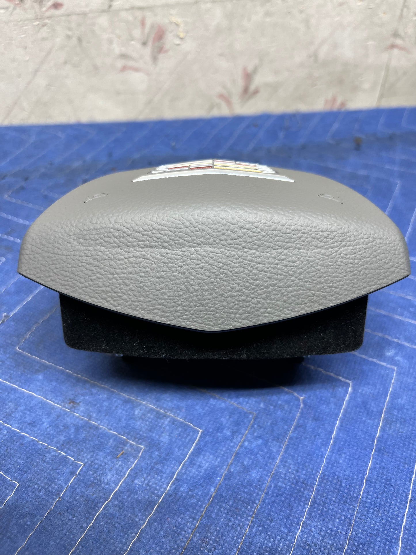 2018-2023 Cadillac XT5 CT6 Steering Wheel Driver Steering Wheel Airbag OEM Gray