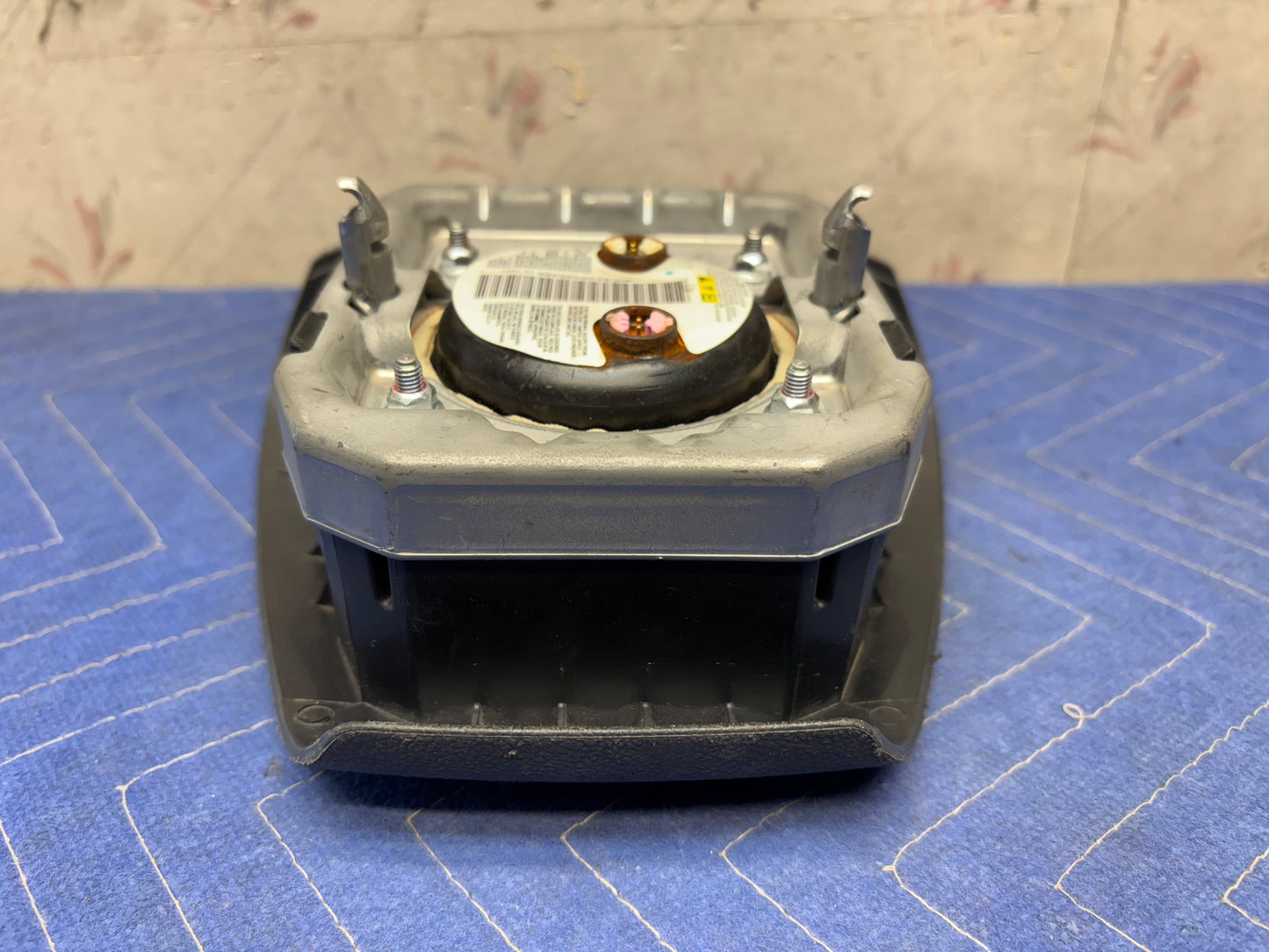 2007-2012 GMC ACADIA STEERING WHEEL AIRBAG (15813149)