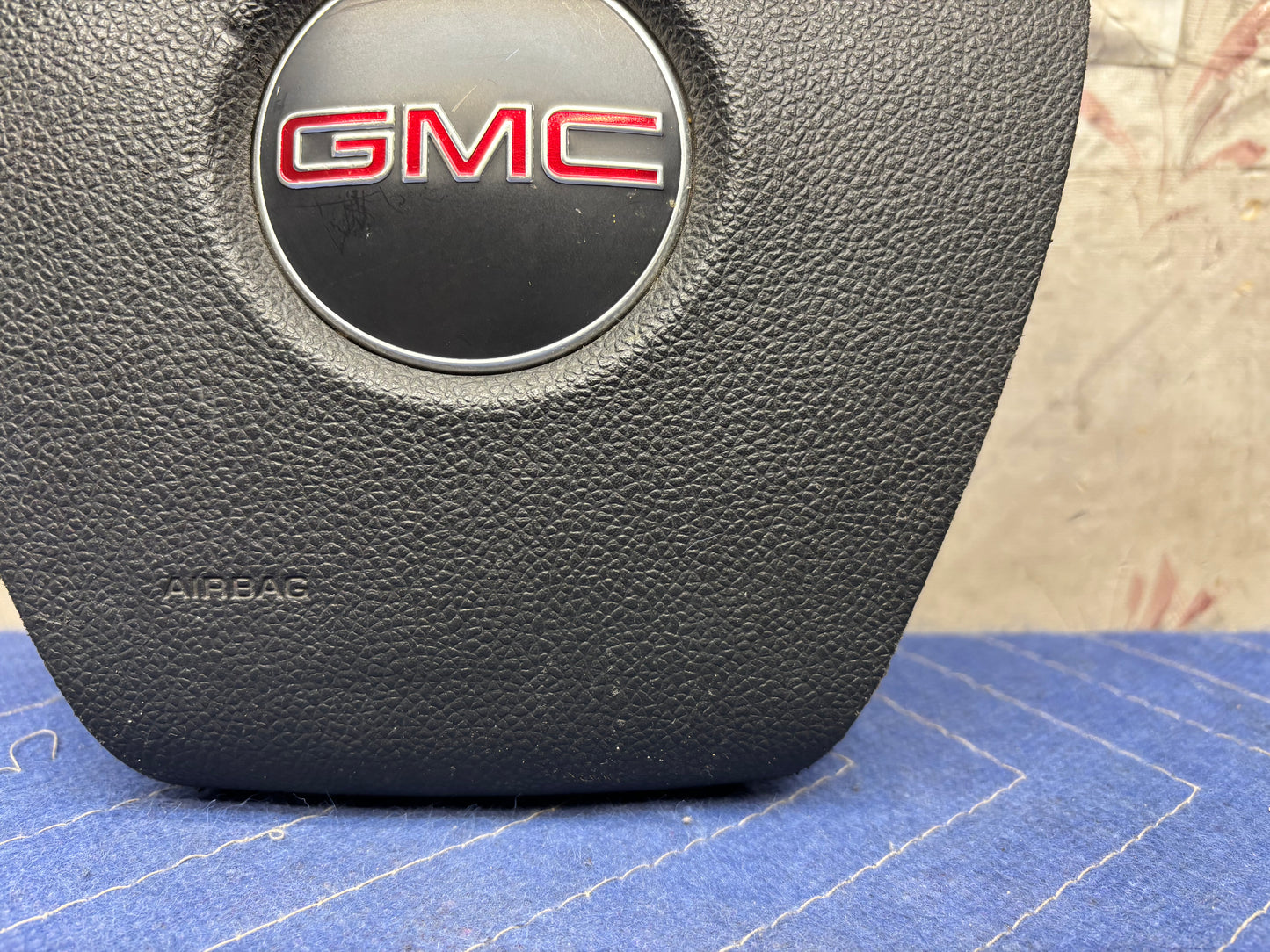 2007-2012 GMC ACADIA STEERING WHEEL AIRBAG (15813149)