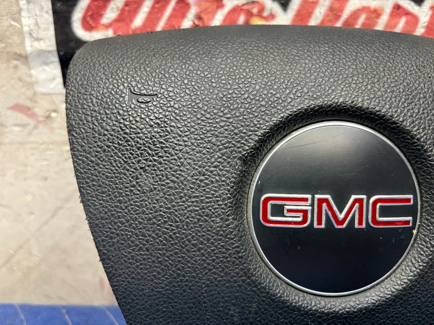 2007-2012 GMC ACADIA STEERING WHEEL AIRBAG (15813149)