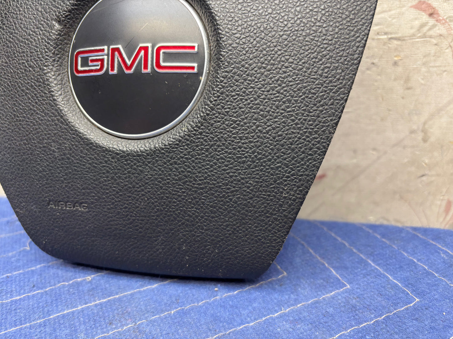 2007-2012 GMC ACADIA STEERING WHEEL AIRBAG (15813149)