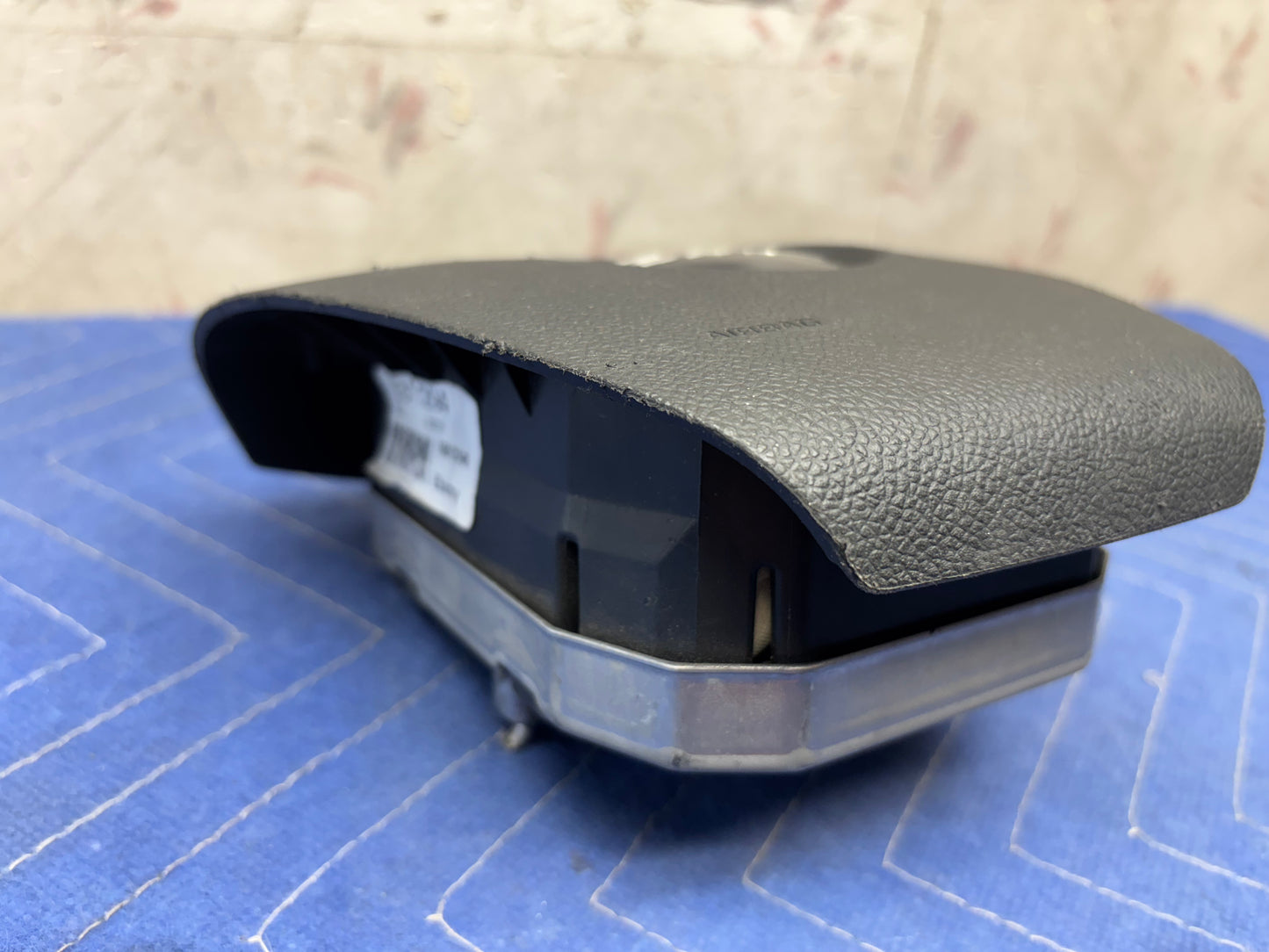 2007-2012 GMC ACADIA STEERING WHEEL AIRBAG (15813149)