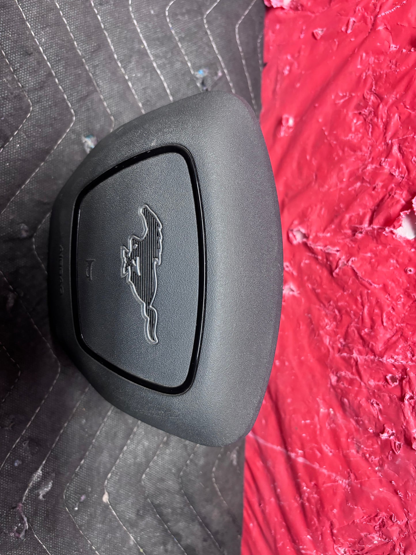 2021-2025 MUSTANG MACHE-E STEERING WHEEL AIRBAG