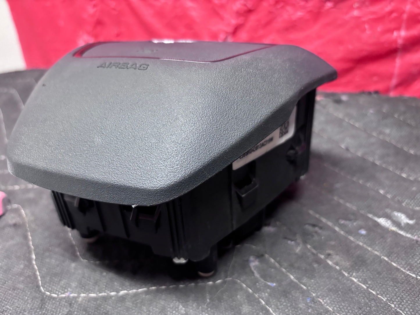 2021-2025 MUSTANG MACHE-E STEERING WHEEL AIRBAG