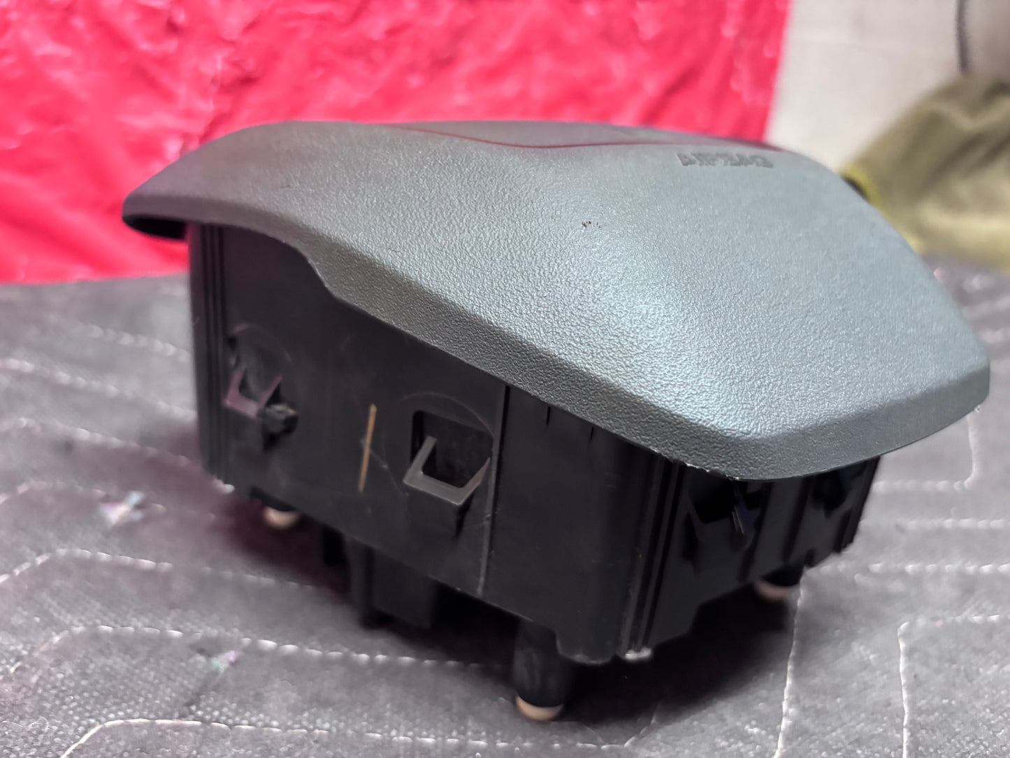 2021-2025 MUSTANG MACHE-E STEERING WHEEL AIRBAG
