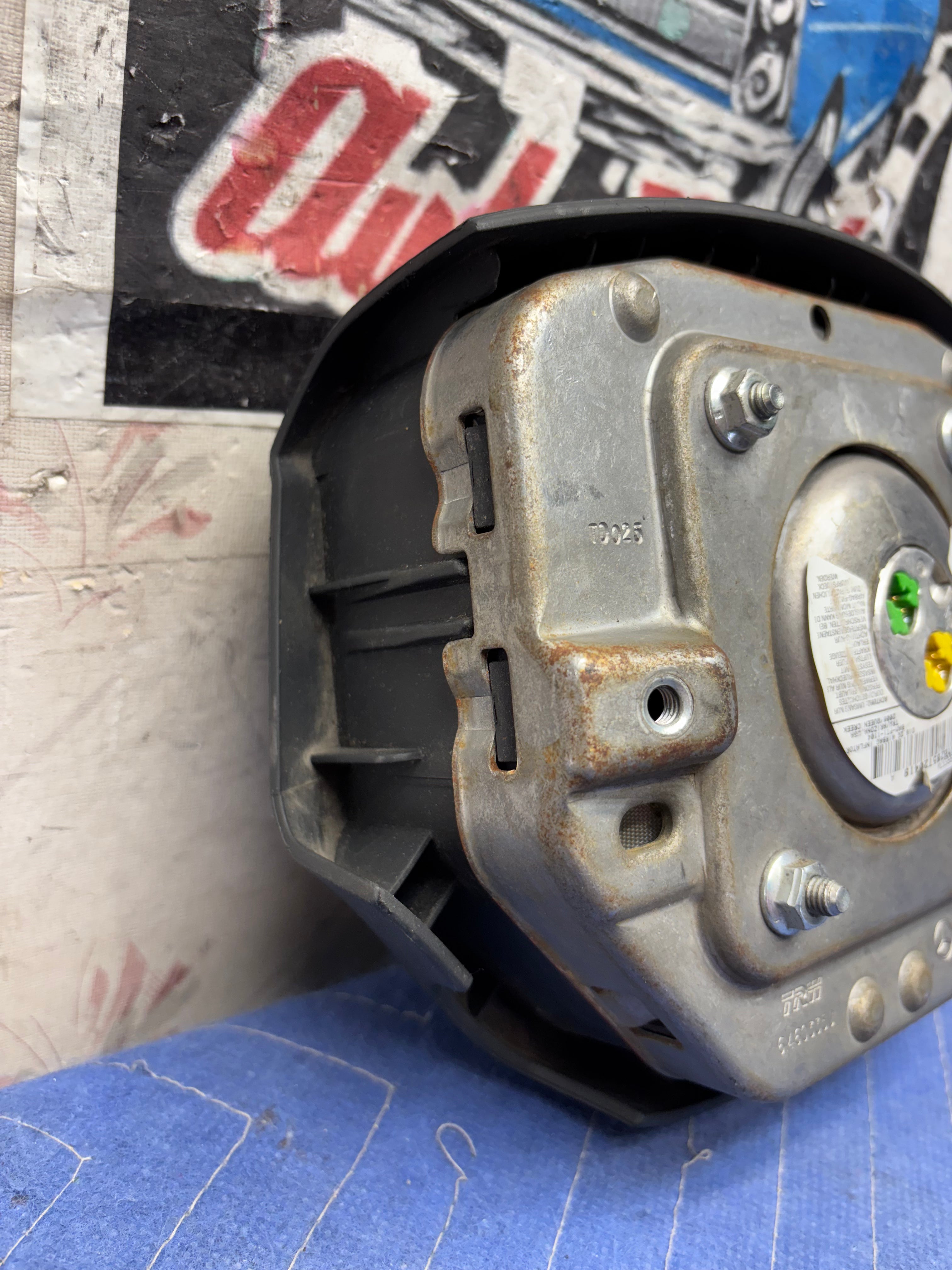 2006-2008 MERCEDES R CLASS AND ML CLASS STEERING WHEEL AIRBAG