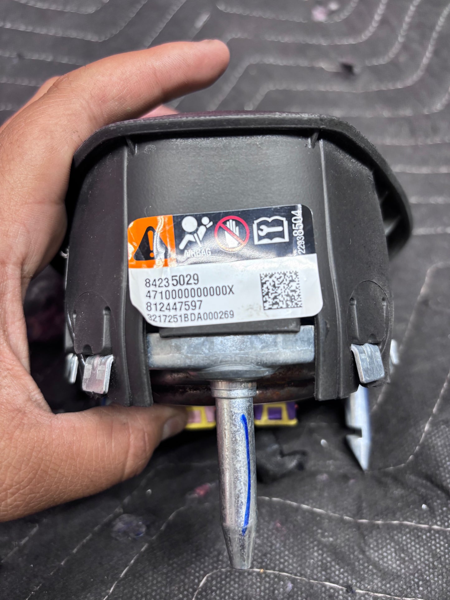 2018-2024 CHEVROLET EQUINOX STEERING WHEEL AIRBAG (84235029)