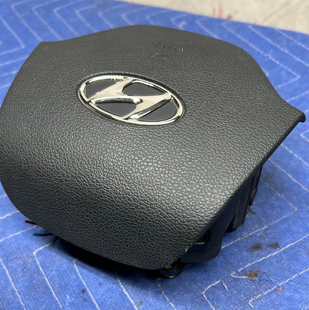 2016 2017 2018 2019 2020 2021 Hyundai Tucson steering wheel airbag used oem black