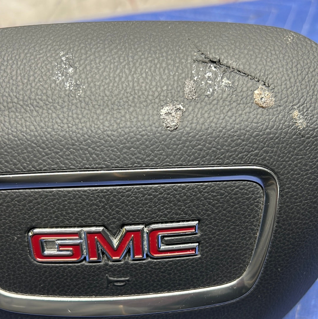 2018-2022 GMC Terrain Driver Steering Wheel Airbag OEM