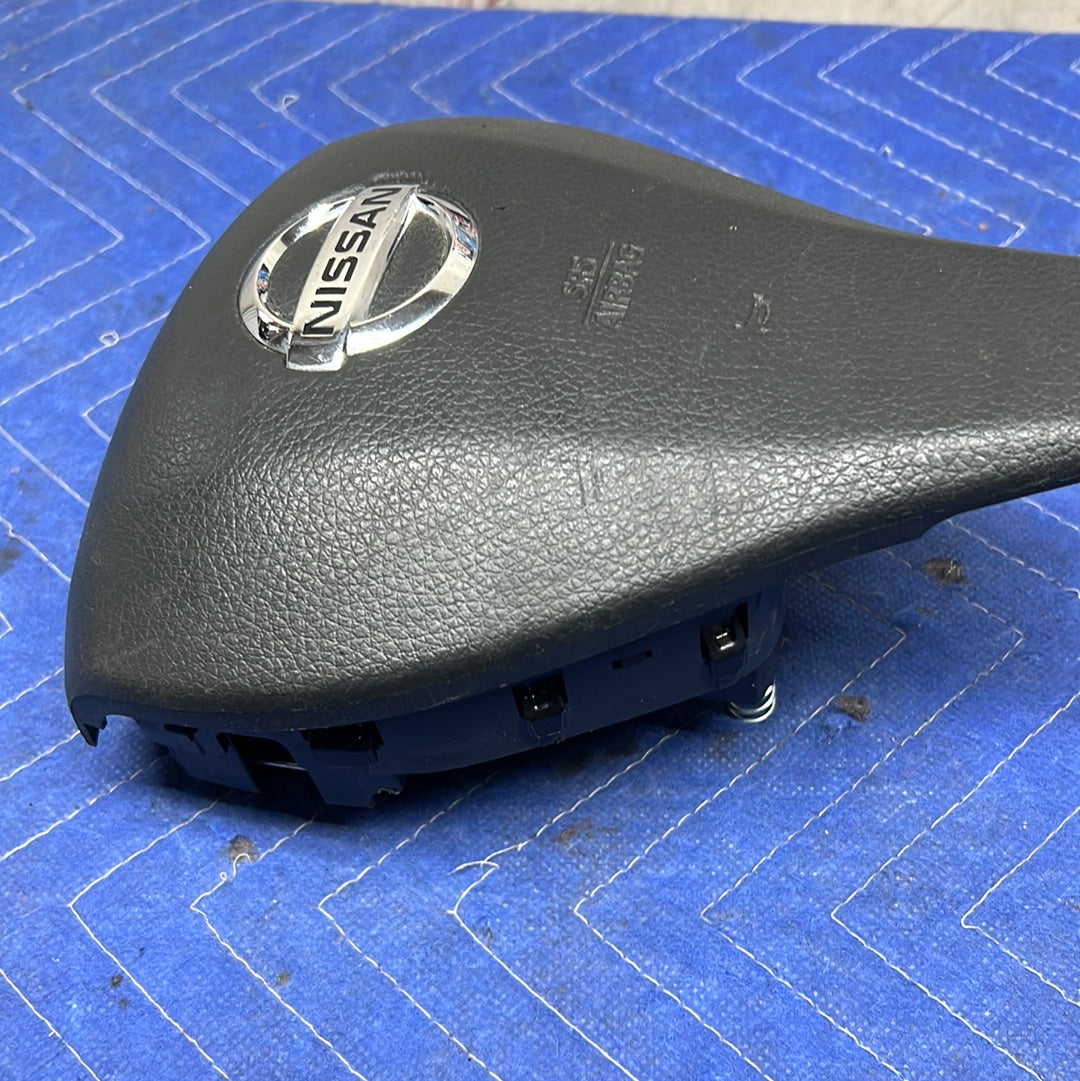 2013 2014 2015 2016 2017 Nissan Altima Driver Steering wheel Airbag used oem